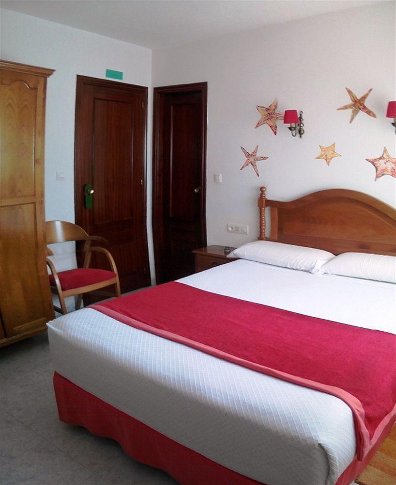 Hotel Rodeiramar 2A Cangas do Morrazo Buitenkant foto
