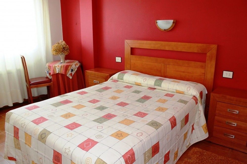 Hotel Rodeiramar 2A Cangas do Morrazo Buitenkant foto